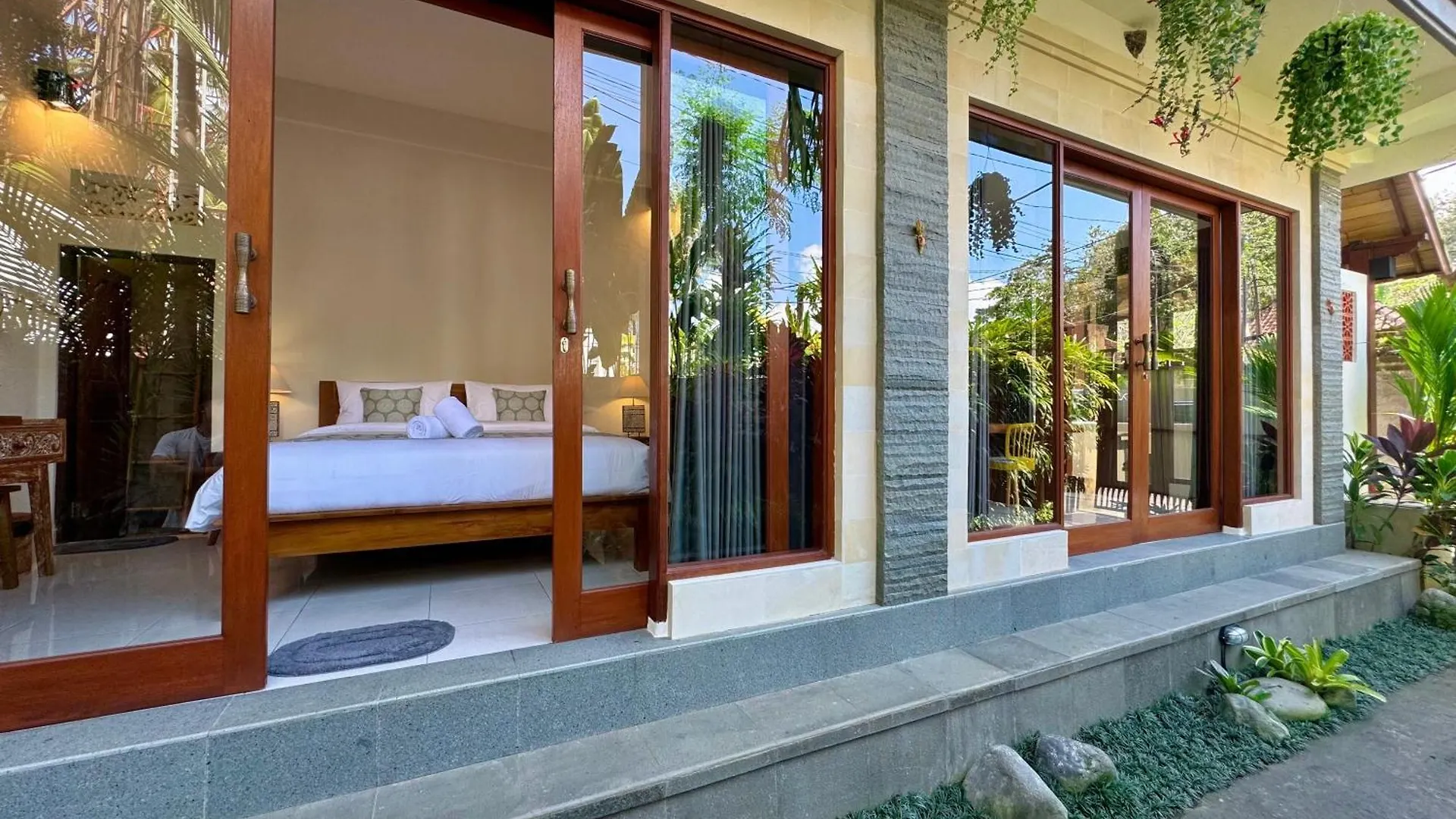 Pranawa Guest House Ubud  Indonesia